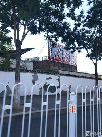 山西吕梁市离石区附近的批发市场有哪些？