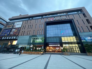 河南郑州市金水区附近的商场超市有哪些？