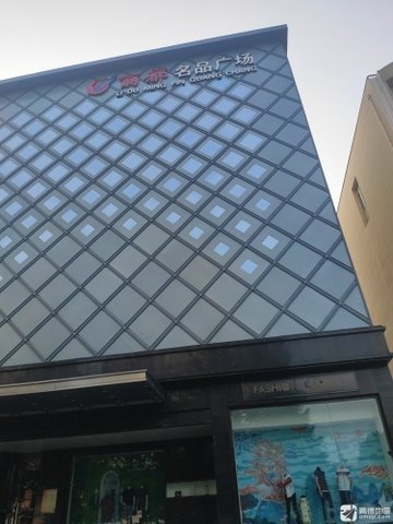 辽宁朝阳市双塔区附近的商场超市有哪些？