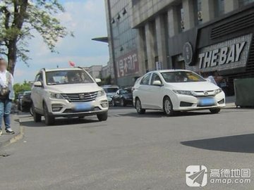 辽宁鞍山市铁东区附近的房产中介有哪些？