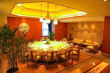 河南郑州市金水区附近的饭店餐馆有哪些？